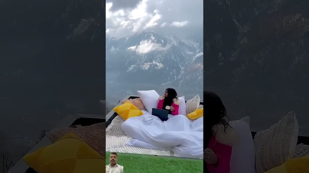 #travel #nature #himalayas #hillstation #youtubeshorts #mountainswiev #travelphotography #blogger