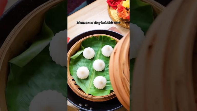Momos aur modak ​⁠@akshataless #trending #vlog #explore #food #travel #travel #blog #trend