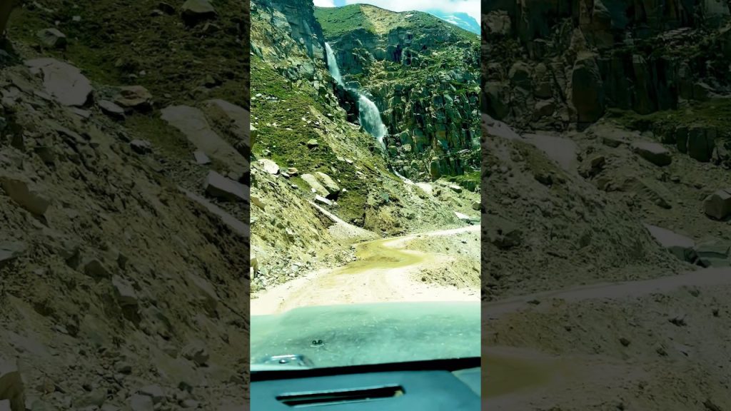 #vlogs #travel #vbloger #traveldiaries #mountains #travelvideos #himalayantrip #travelvlogs #blog