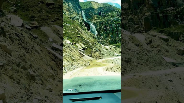 #vlogs #travel #vbloger #traveldiaries #mountains #travelvideos #himalayantrip #travelvlogs #blog