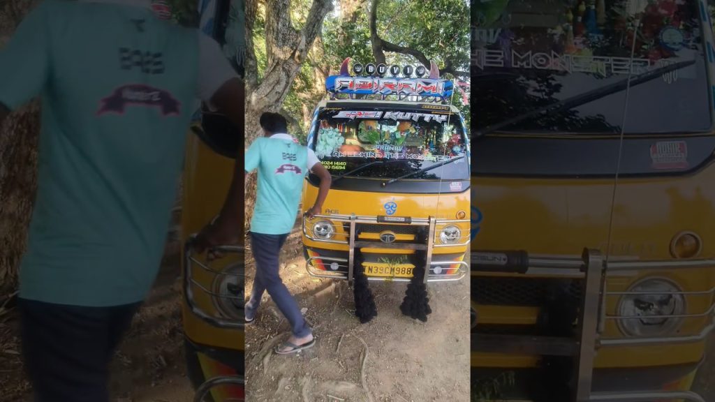 waiting for you🫵🧐 .#travelling#blog#timepass#long#driving#Tamil#trending#viral#live#shirt#comedy