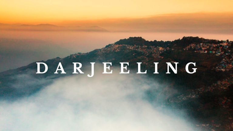 Darjeeling: Most Beautiful Place in West Bengal | India’s Highest Toy Train | Kanchenjunga View