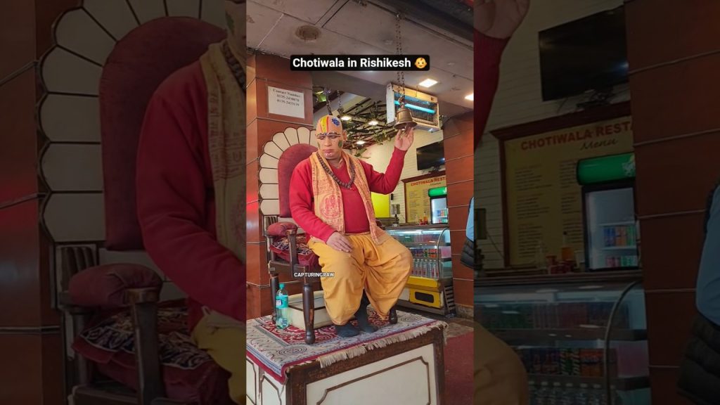 Chotiwala Restaurant in Rishikesh #minivlog #travelvlog #rishikesh #travelblog #uttrakhand #haridwar